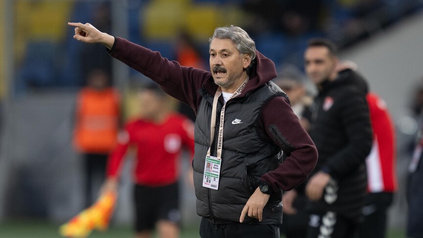 Eyüpspor'da teknik direktör Atila Gerin ile yollar