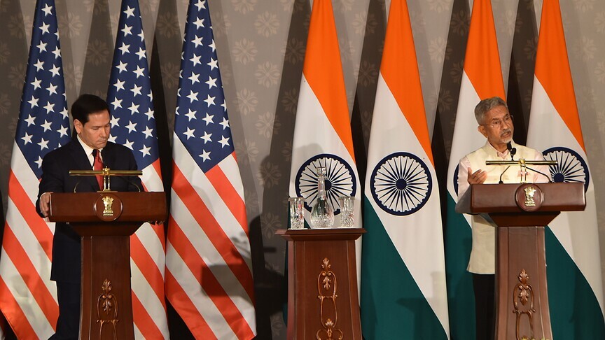 India thërret diplomatin amerikan për të protestuar për  sulmin  ndaj anijes në brigjet e Omanit