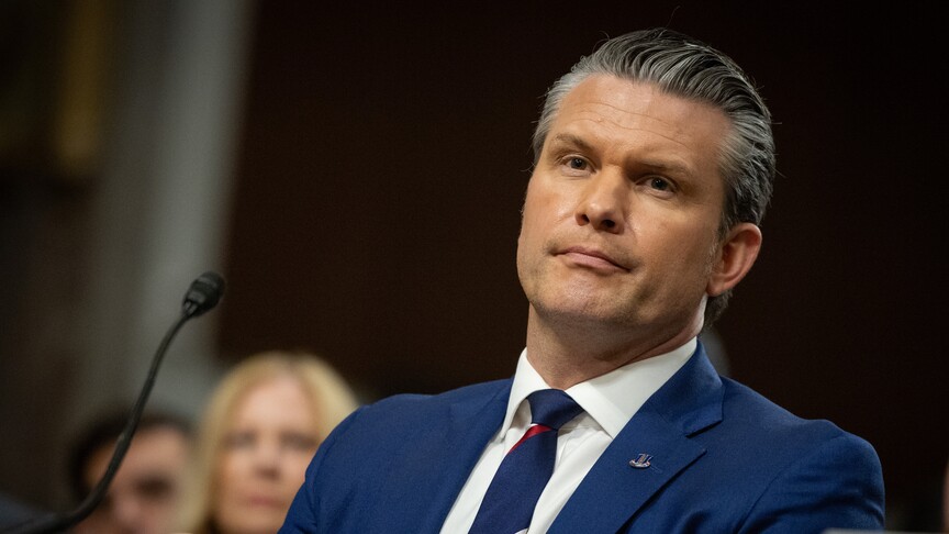 ABD Savunma Bakanı Hegseth: İran'daki Başlıca Tesisleri Bombalamaya Hazırız