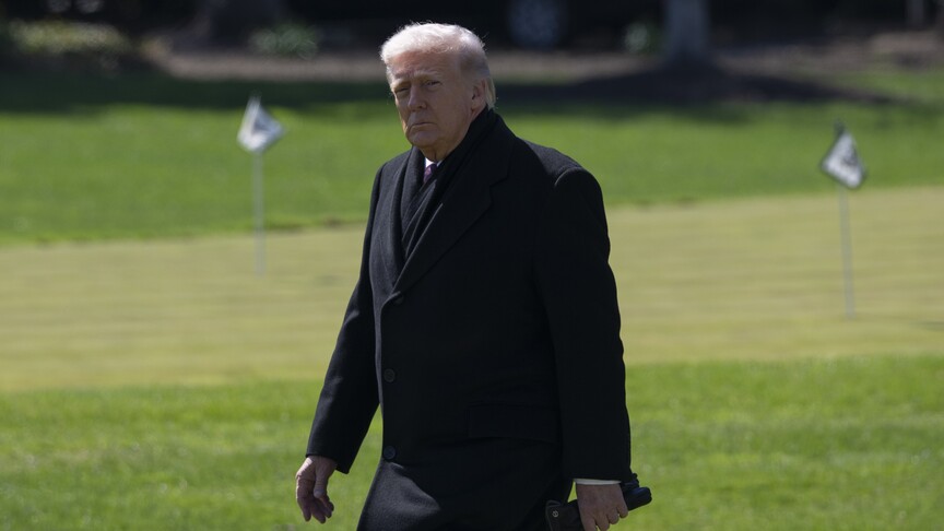 ABD Başkanı Donald Trump'ın Beyaz Saray'daki bir toplantıdan görüntüsü.