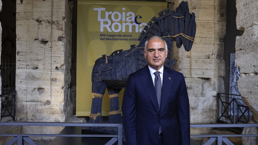 Bakan Ersoy: "Troya ve Roma: Antik Akdeniz Mitleri, Efsaneleri, Hikayeleri" Sergisi çok etkili