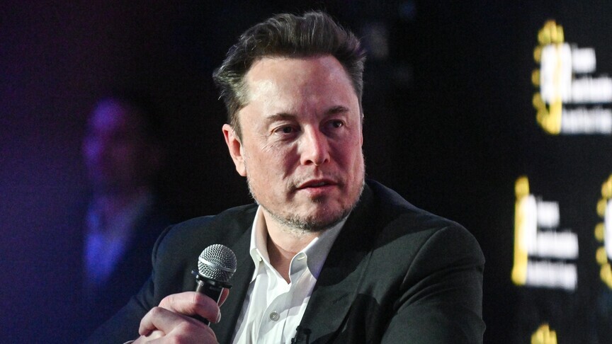 Elon Musk bëhet trilioneri i parë në botë në letër pas ofertës publike fillestare të SpaceX