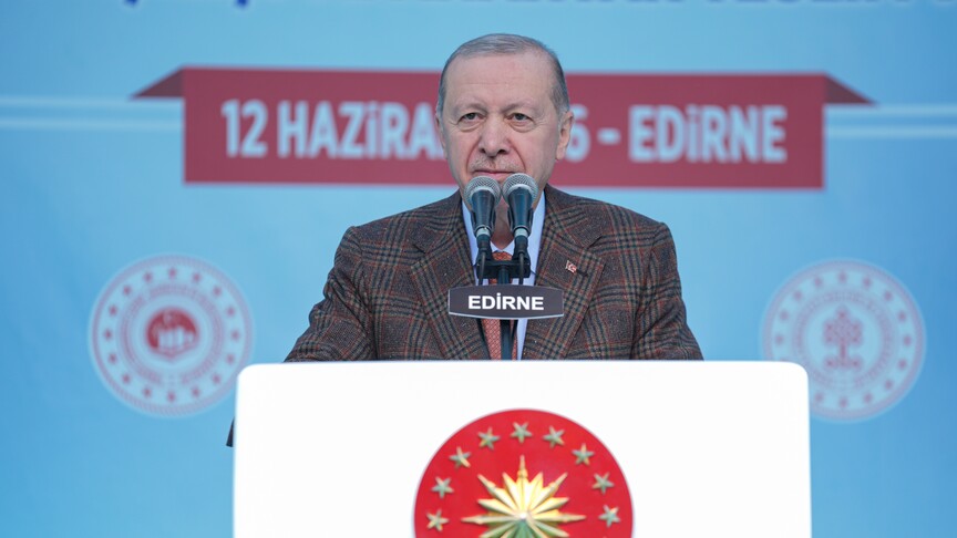 Cumhurbaşkanı Recep Tayyip Erdoğan konuşma yaparken