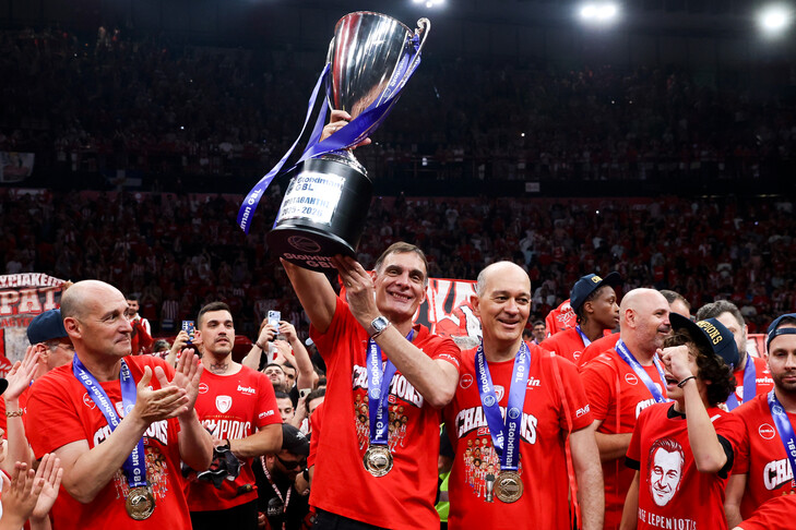Yunanistan'da basketbolun şampiyonu Olympiakos