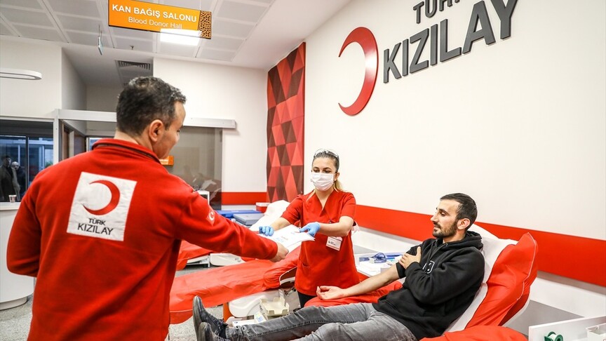 Türk Kızılay'a 5 ayda 1 milyon 246 bin 400 ünite kan bağışı yapıldığı bilgisi.