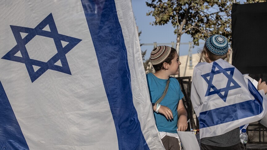 Izraeli zgjat burgimin pa akuzë të mjekut palestinez Abu Safiya
