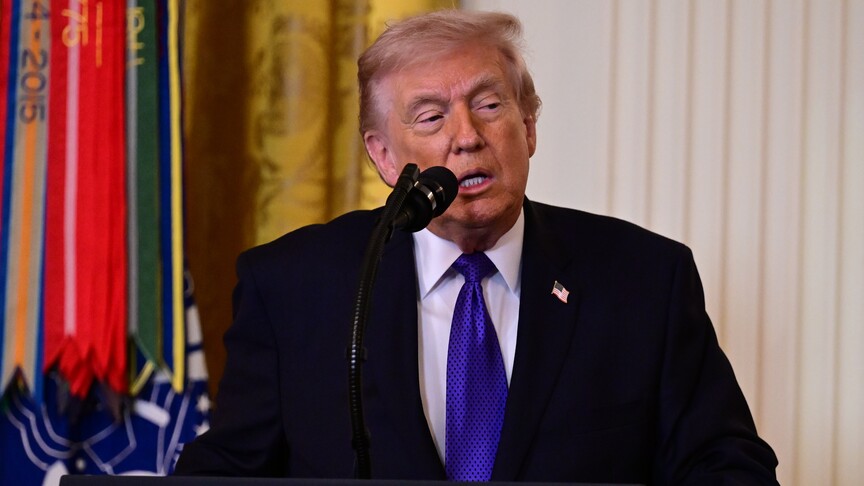Trump, amaçlarının İran'daki uranyuma "sahip olmak değil yok etmek" olduğunu savundu