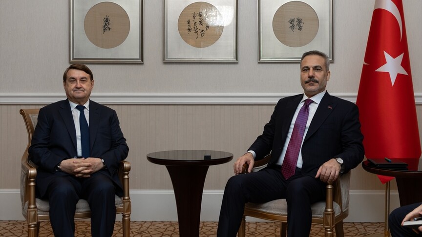 Dışişleri Bakanı Hakan Fidan, Moskova'da Rusya Devlet Başkanı danışmanları Vladimir Medinskiy ve Igor Levitin ile görüşürken