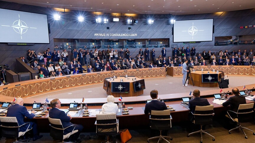 Ministri maqedonas i Mbrojtjes në takimin e NATO s  Jemi të përkushtuar ndaj zhvillimit të kapaciteteve mbrojtëse