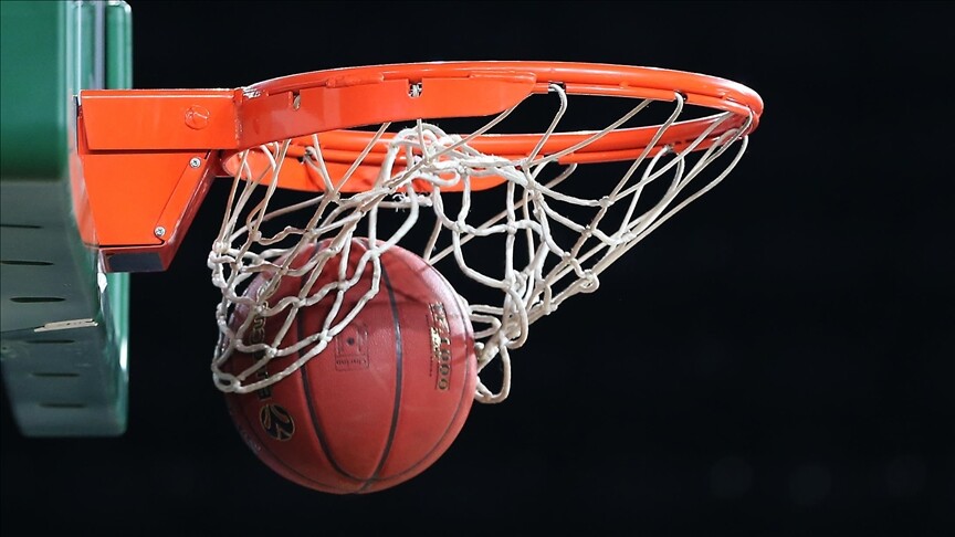 Basketbol Süper Ligi play-off final serisinde dördüncü maç yarın oynanacak