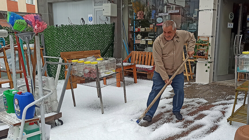 Türkiye'de geçen ay 214 şiddetli meteorolojik olay yaşandı