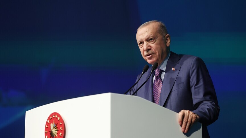 Cumhurbaşkanı Recep Tayyip Erdoğan, bir törende konuşma yapıyor.