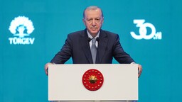 Cumhurbaşkanı Erdoğan: Kendisini akışa bırakan değil, akışa yön veren bir gençlik yetiştireceğiz