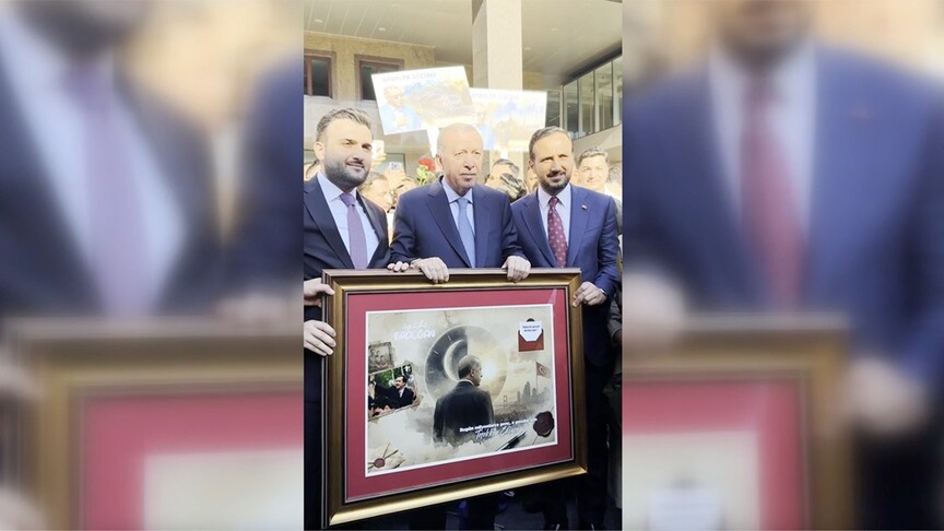 Cumhurbaşkanı Erdoğan'a Babalar Günü sürprizi yapan gençler