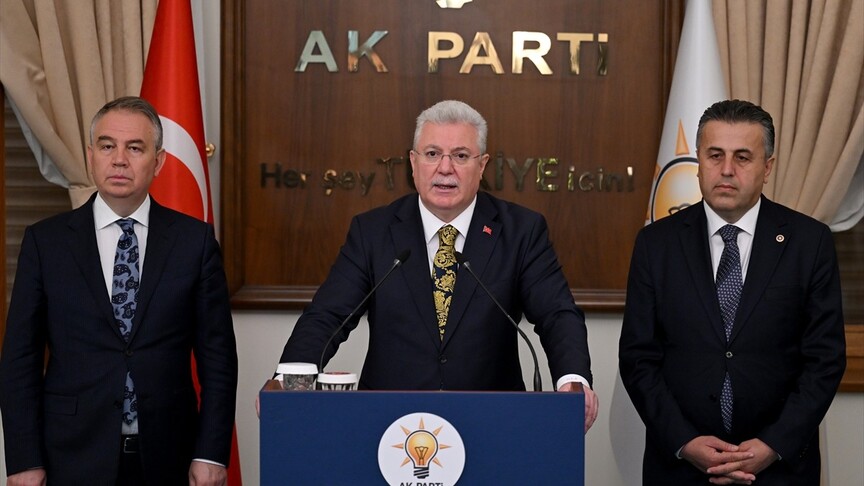 TBMM binası ve AK Parti logosu