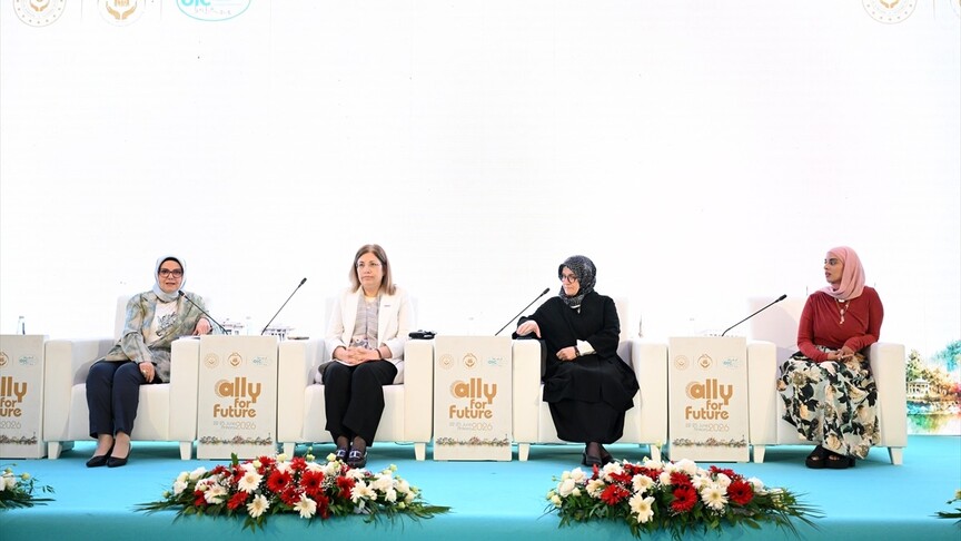ALLY for Future programında düzenlenen liderlik paneli