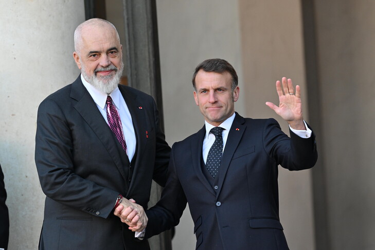 Kryeministri Rama vizitë në Francë  takon presidentin Macron