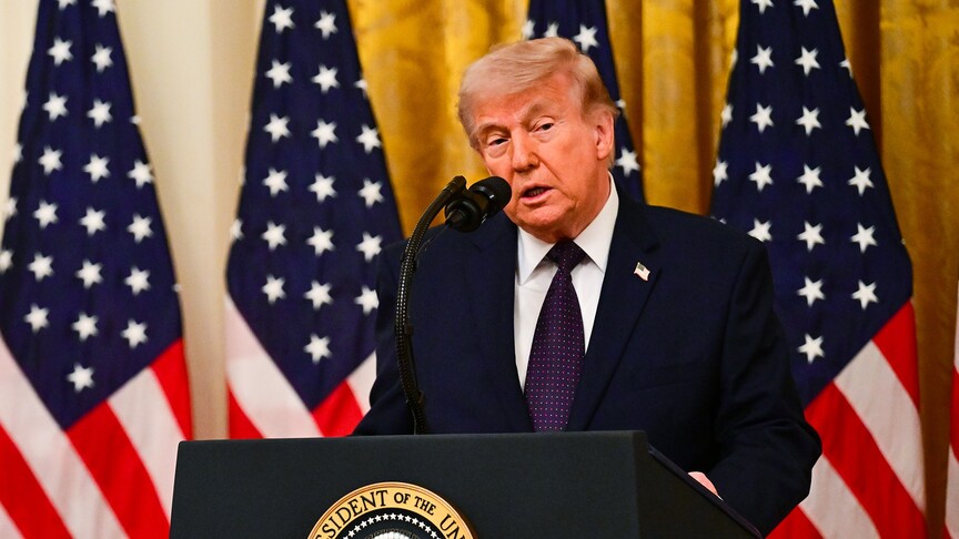 ABD Başkanı Donald Trump, İran'a yönelik açıklamalarda bulunuyor.