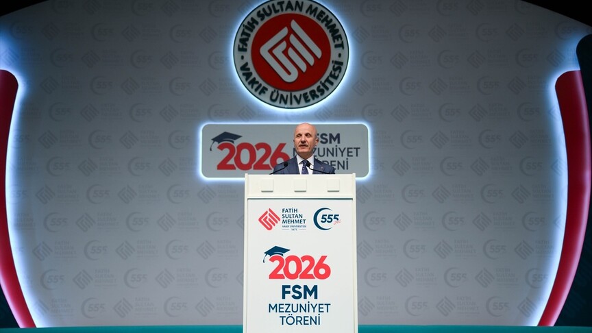 YÖK Başkanı Prof. Dr. Erol Özvar konuşma yaparken