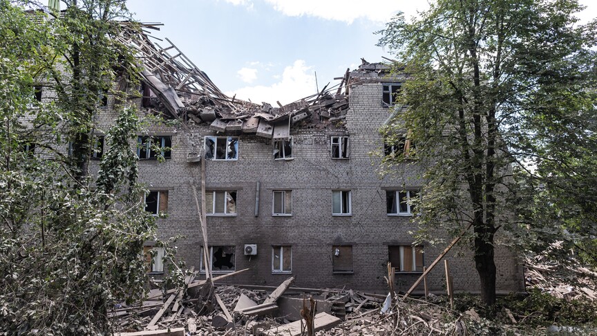 Ukrayna'da saldırı sonrası bölgeden görüntüler