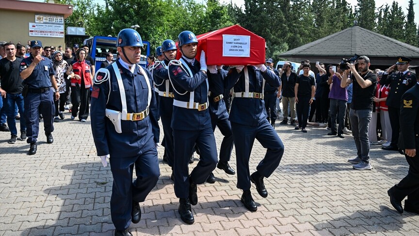 Şehit Jandarma Uzman Çavuş Samet Karabulut'un cenaze töreni