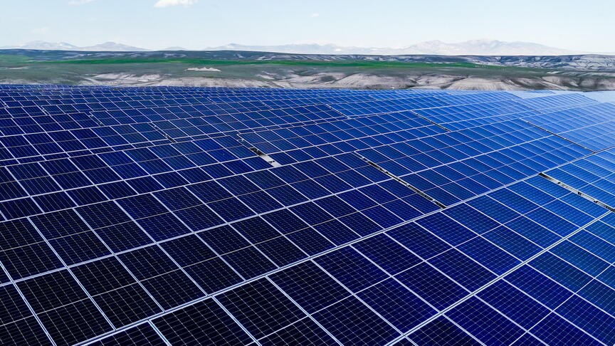 Güneş enerjisi santralleri ve panelleri