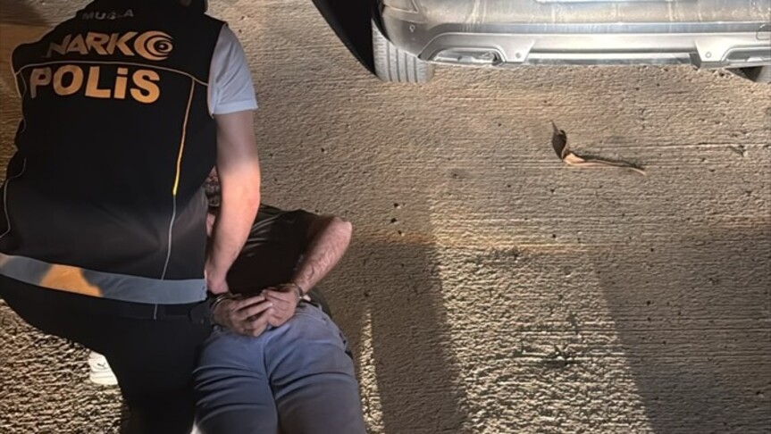Bodrum'da kırmızı bültenle aranan şahsın yakalandığı operasyon