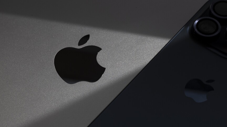 Aksionet e Apple bien pas rritjes së çmimeve nga kompania