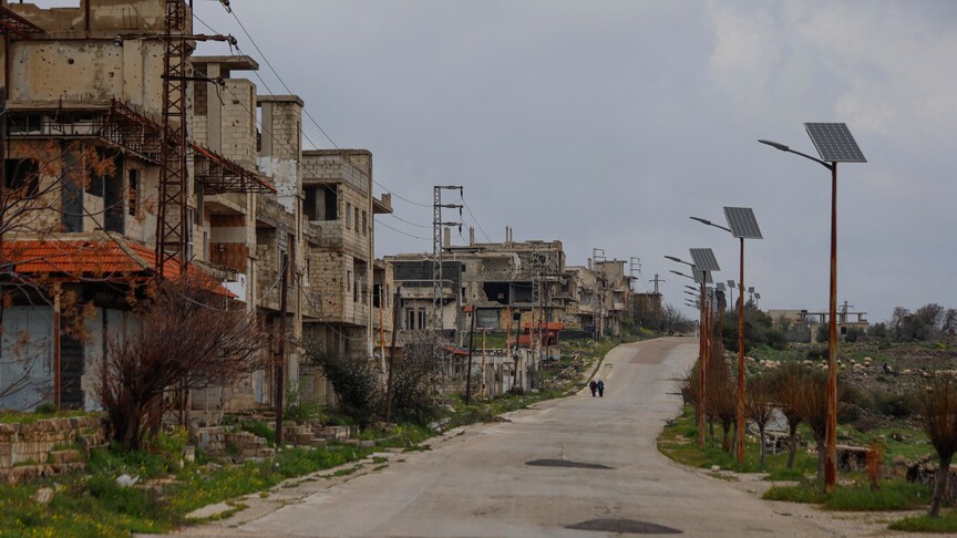 Israeli forces erect new fortifications in Syria’s Quneitra province