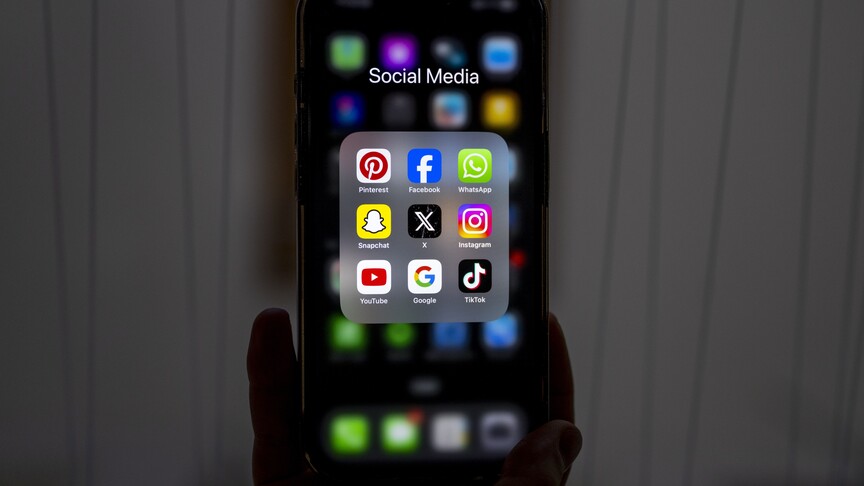 Russian social media company accuses Apple of removing its applications from App...