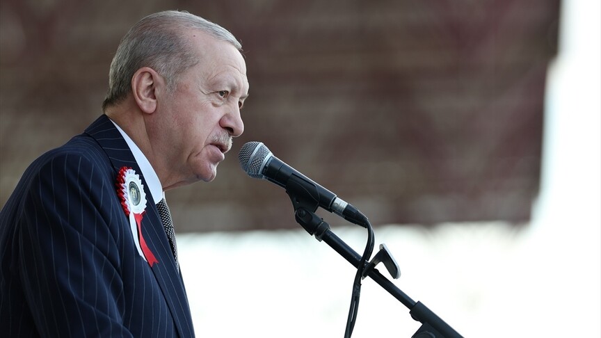 Cumhurbaşkanı Recep Tayyip Erdoğan konuşma yaparken