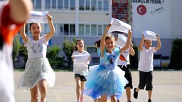 Yaklaşık 18 milyon öğrenci için