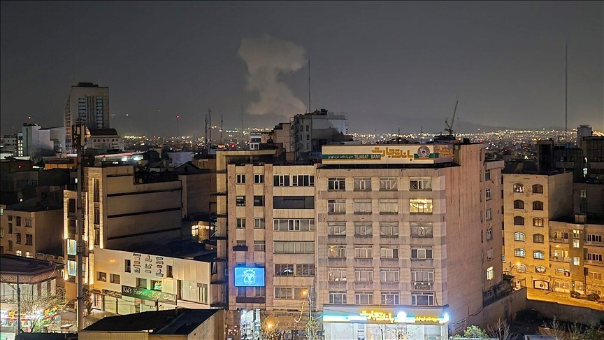 İran'ın Sirik kentinde duyulan patlama sesine ilişkin haber.
