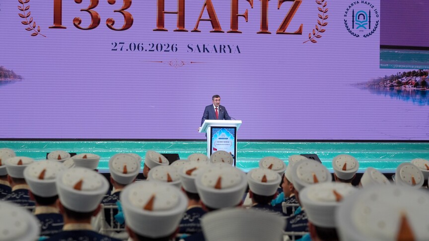 Cumhurbaşkanı Yardımcısı Cevdet Yılmaz konuşma yaparken