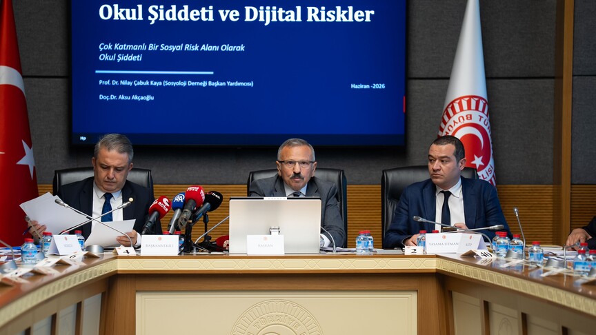 TBMM Okul Saldırılarını Araştırma Komisyonu'nun sivil toplum kuruluşu temsilcilerini dinlediği toplantıdan genel bir görünüm.