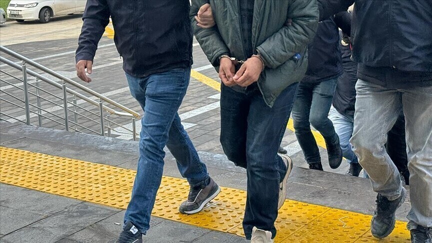 Şile Belediyesi binası ve adliye önü görüntüsü.