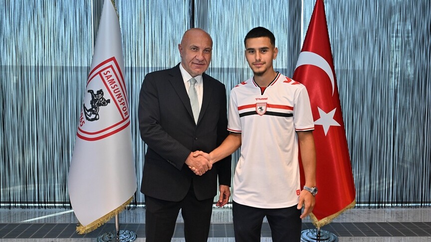 Samsunsporlu futbolcu Samed Onur
