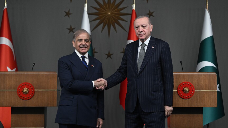 Cumhurbaşkanı Erdoğan konuşma yaparken