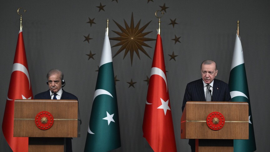 Cumhurbaşkanı Erdoğan konuşma yaparken