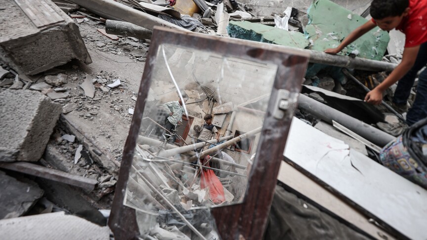 Hamas bayrağı ve Gazze haritası grafiği
