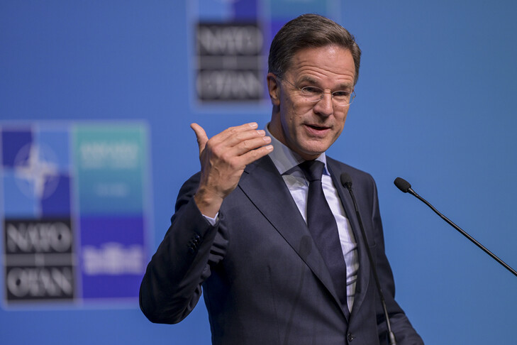 Rutte para samitit në Ankara u bën thirrje aleatëve që shpenzimet për mbrojtjen t i shndërrojnë në kapacitete ushtarake