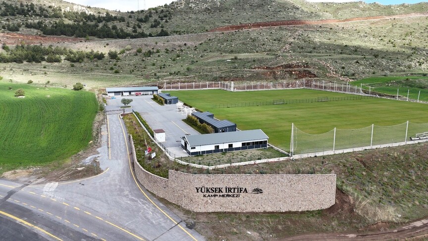 Futbol takımları yüksek irtifada güç depolamak için Erciyes'i tercih etti haber görseli