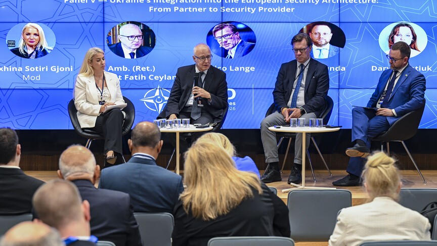  NATO Zirvesi Diyalogları kapsamında Ukrayna’nın Avrupa güvenliğine entegrasyonu konulu panel düzenlendi