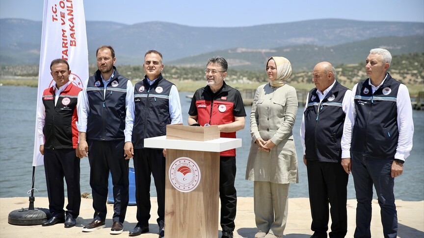 Bakan Yumaklı: Türkiye 2025 yılında yaptığı su ürünleri ihracatıyla yaklaşık 2,3 milyar dolarlık rakama ulaştı