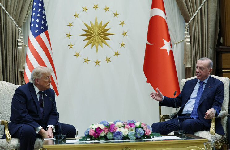 Cumhurbaşkanı Erdoğan, ABD Başkanı Trump’ı resmi törenle karşıladı
