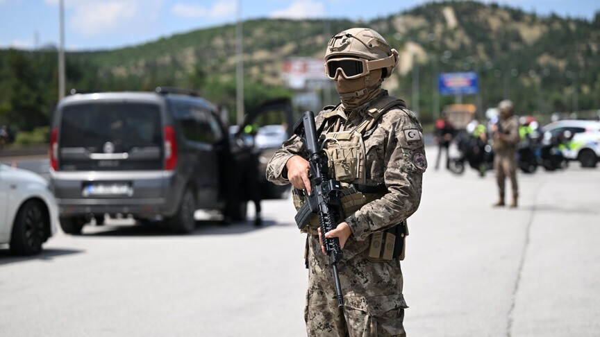 Bakan Çiftçi'den NATO Zirvesi kapsamında görevli emniyet personeline ilişkin paylaşım haber görseli