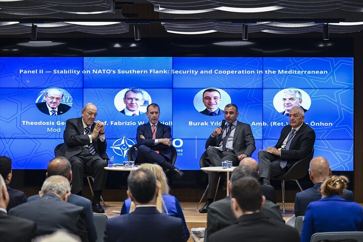 "NATO Zirvesi Diyalogları" kapsamında "NATO'nun Güney Kanadında İstikrar" konulu panel düzenlendi haber görseli