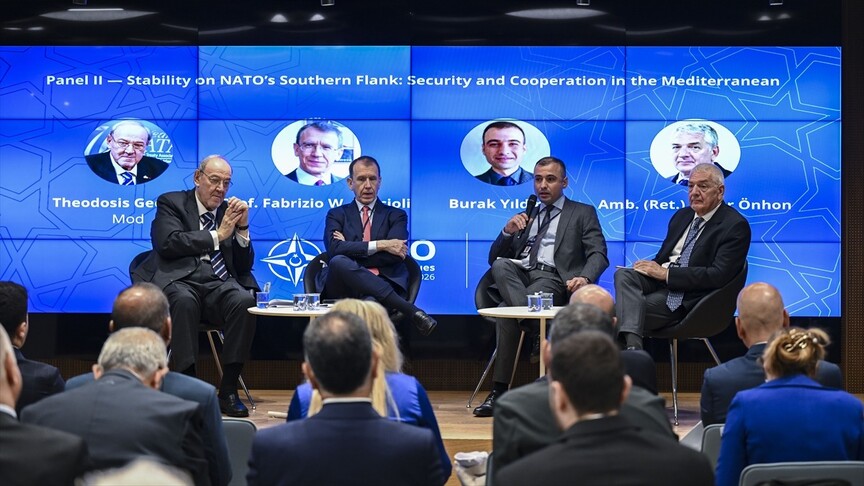  "NATO Zirvesi Diyalogları" kapsamında "NATO'nun Güney Kanadında İstikrar" konulu panel düzenlendi