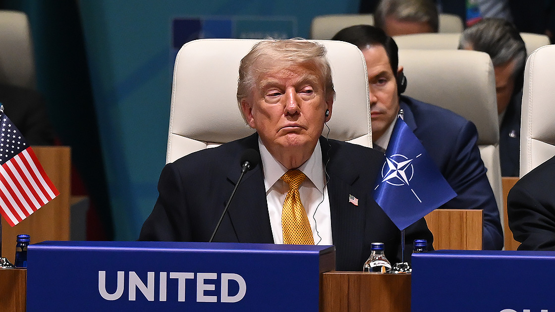 ABD Başkanı Trump: Büyük ihtimalle bu akşam İran’ı çok sert şekilde vuracağız