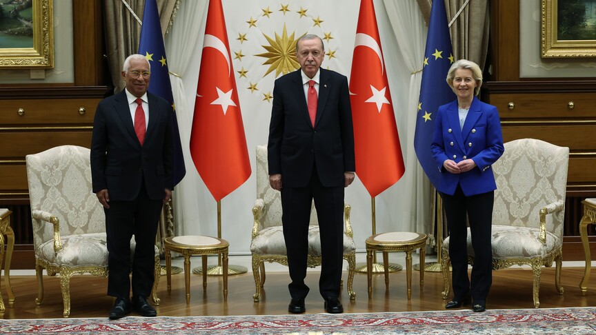 Presidenti Erdogan takon udhëheqësit e BE së gjatë Samitit të NATO s në Ankara